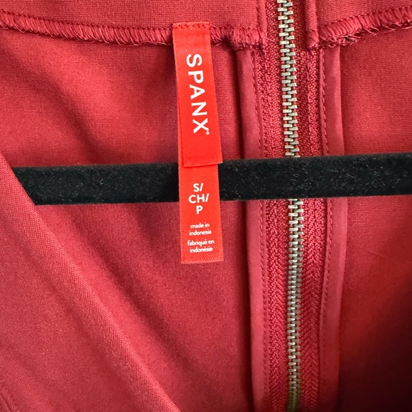 SPANX ponte’ top and pant set. Red, size S. - Picture 4 of 14